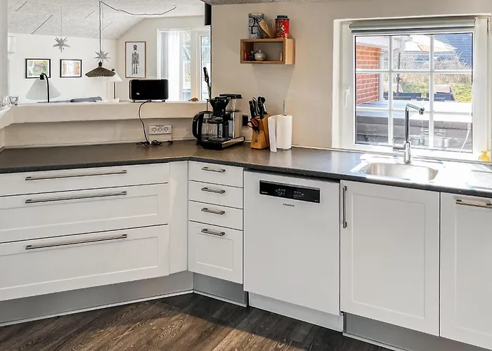 別荘 In With Sauna ブラーバンド